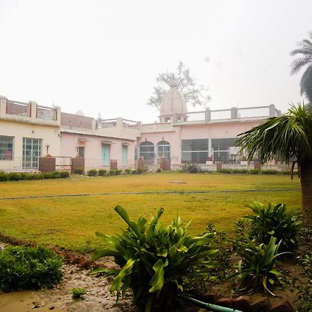 Hotel Shree Krishna Bhakti Ashram Vrindāvan Exterior foto