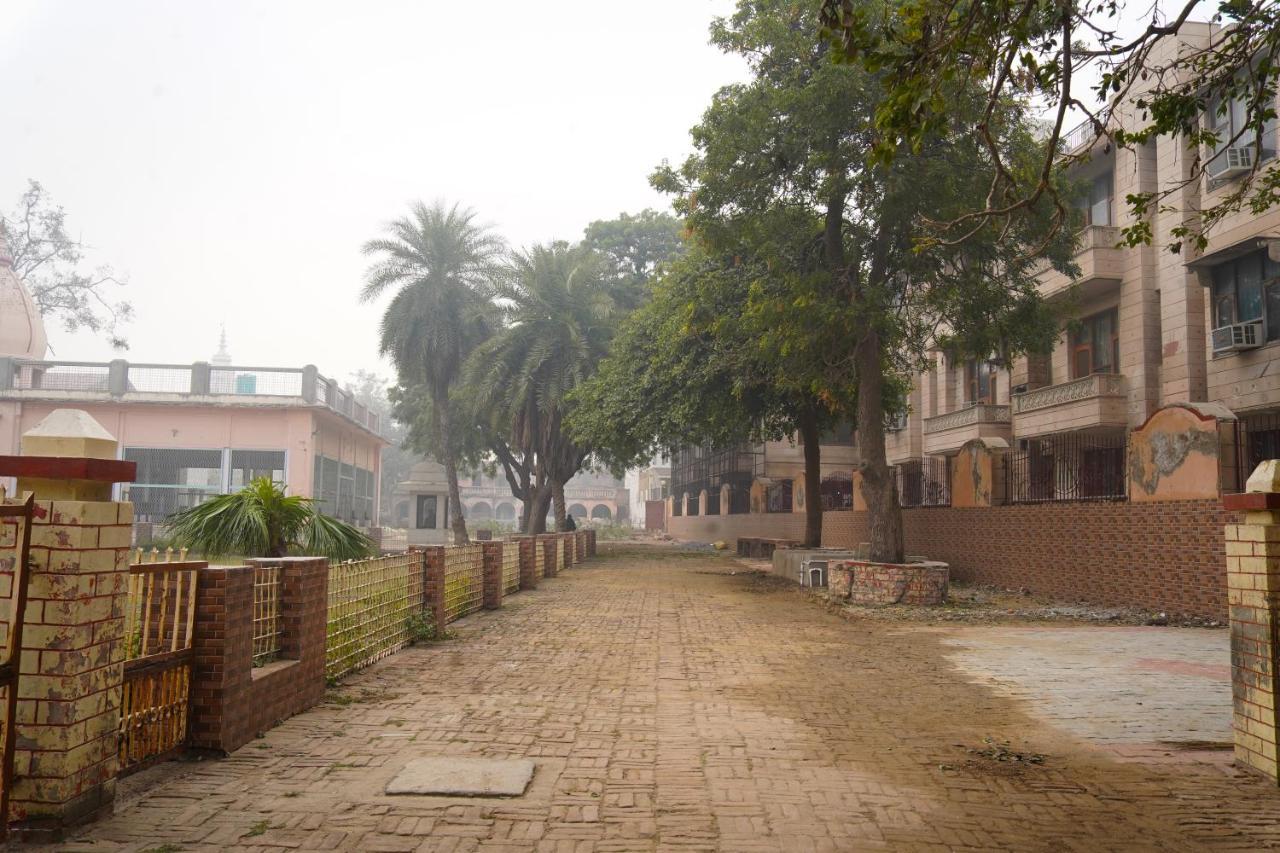 Hotel Shree Krishna Bhakti Ashram Vrindāvan Exterior foto