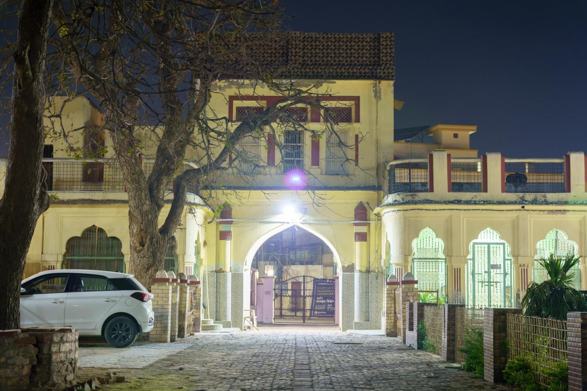 Hotel Shree Krishna Bhakti Ashram Vrindāvan Exterior foto